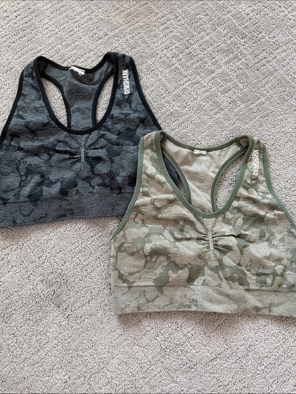 Gymshark Seamless Camo Racerback Crop - Black & Olive